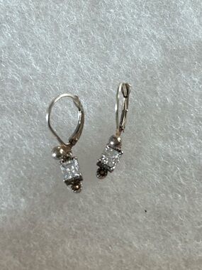 Vintage Silpada Sterling Silver and Cubic Zirconia drop earings.